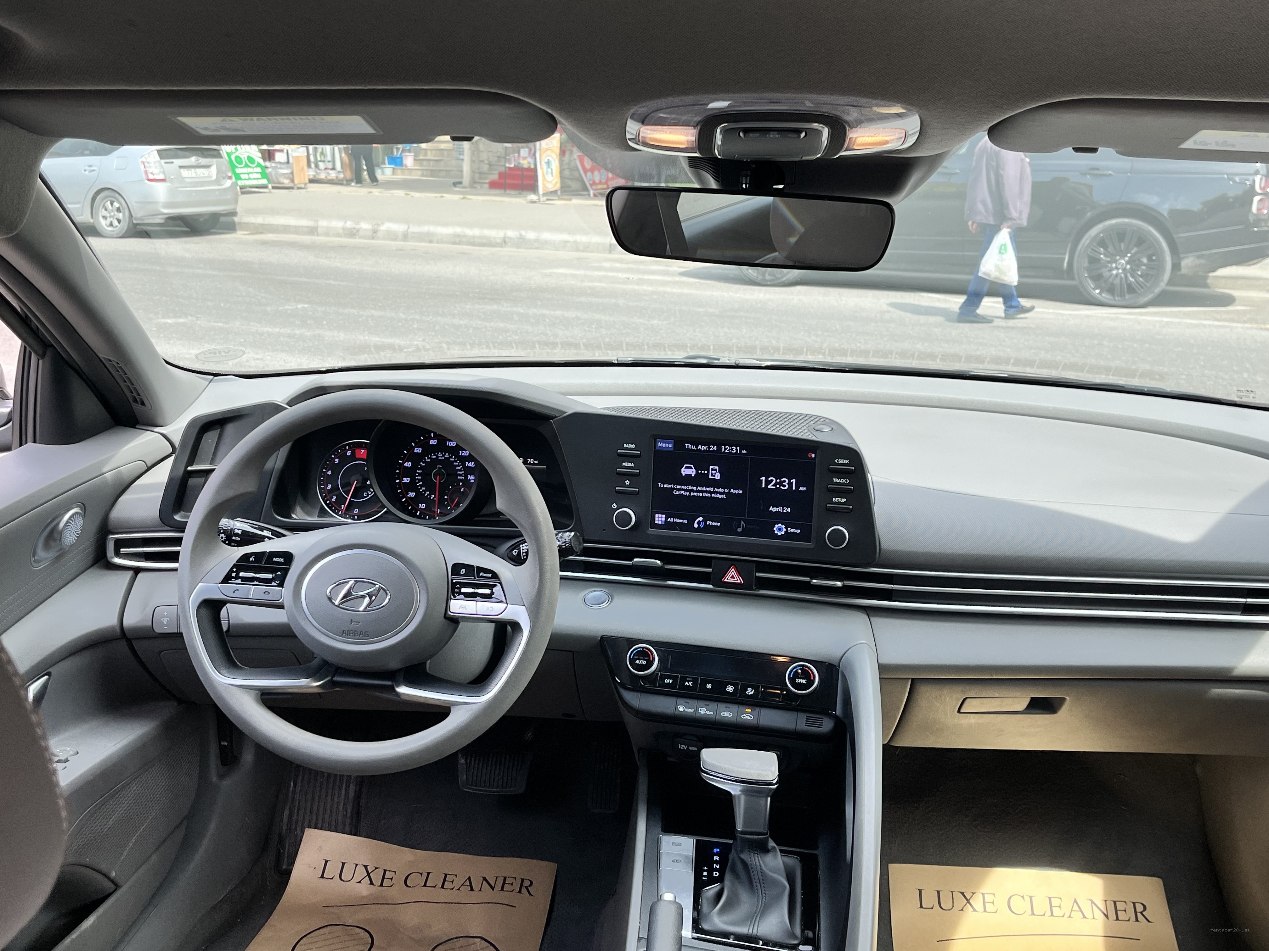 Hyundai Elantra 2022