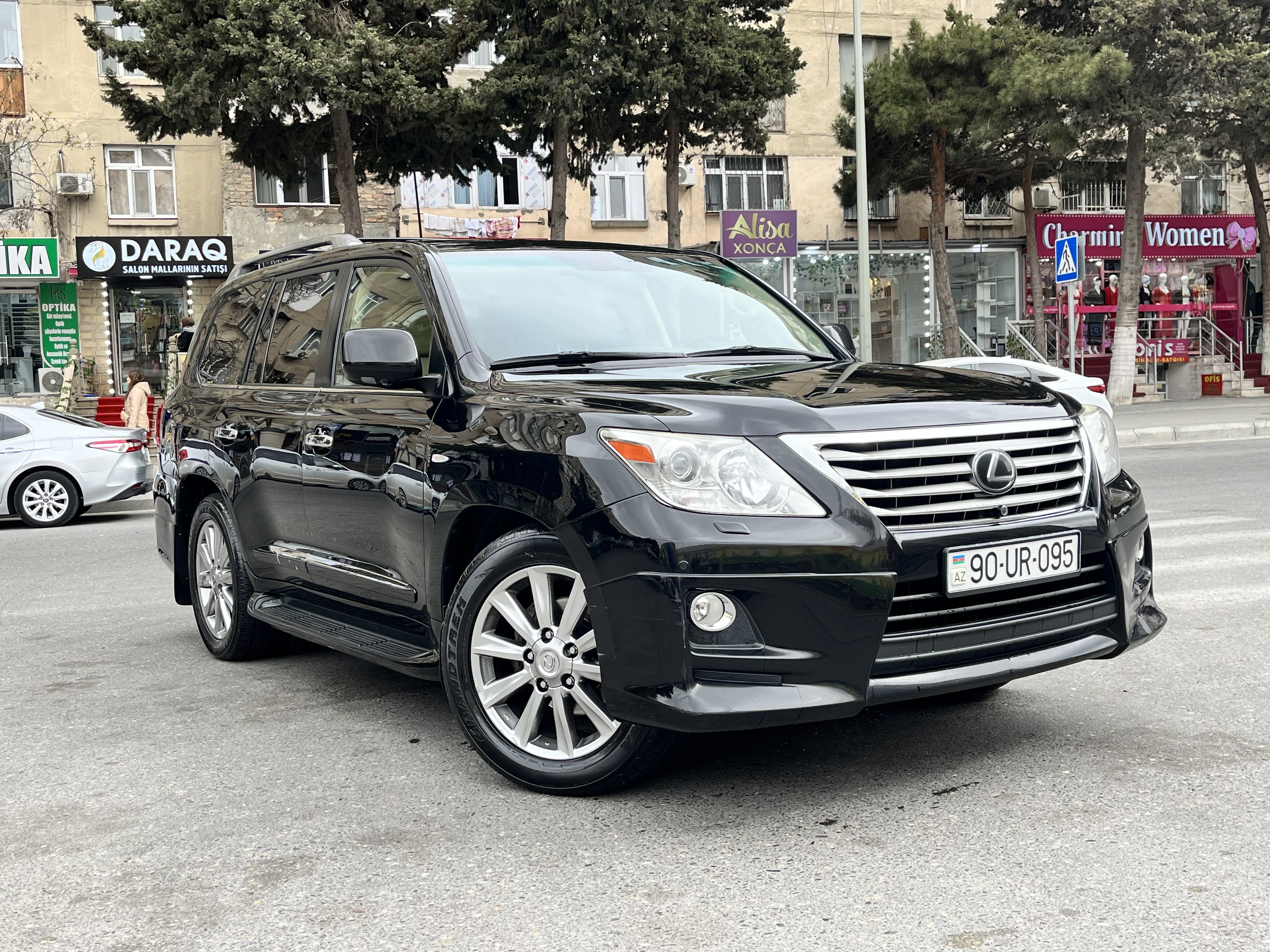 Lexus LX570 2014