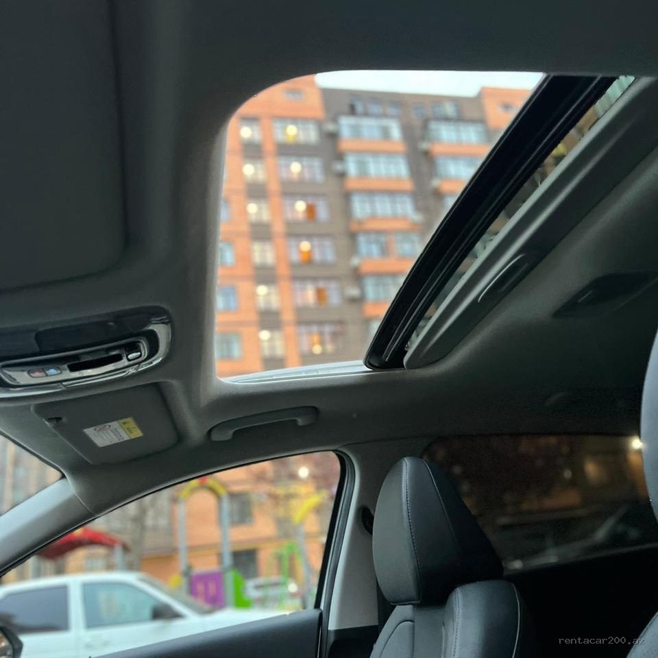 Hyundai Elantra 2024
