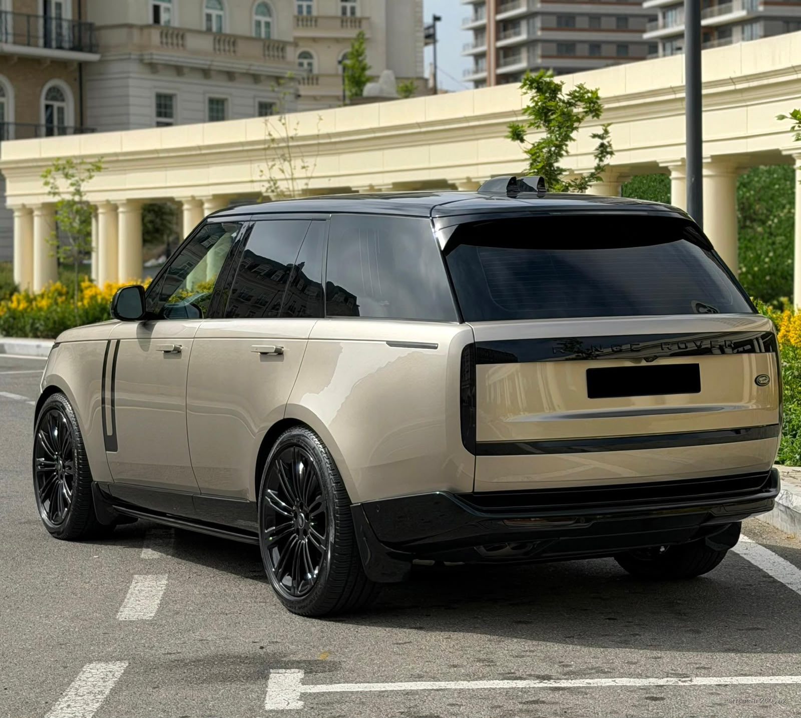 Range Rover Autobiography 2024